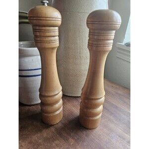 Vintage Cottage Salt And Pepper Mill Shaker Wood